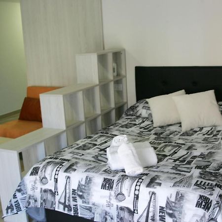 Apartamentos Turisticos Plaza San Juan 2 Tudela Exteriör bild