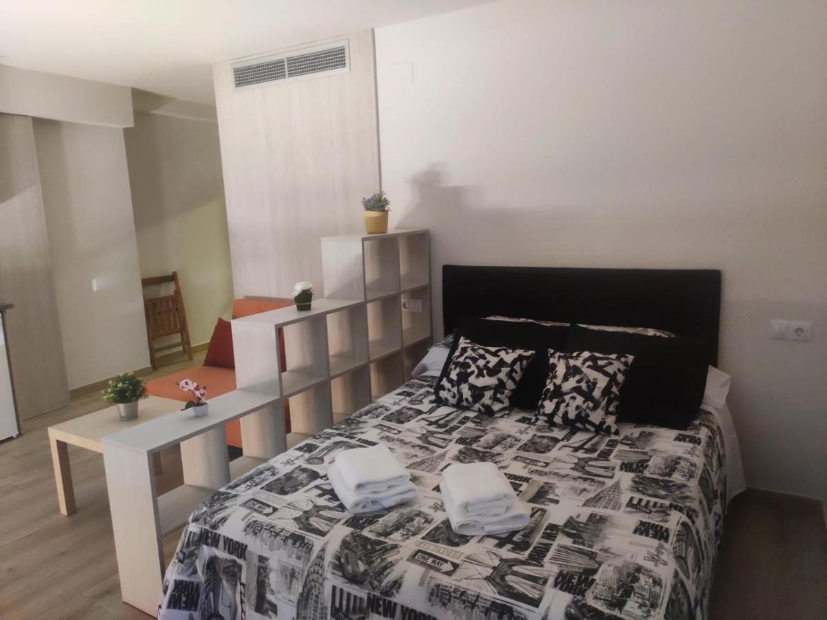 Apartamentos Turisticos Plaza San Juan 2 Tudela Exteriör bild