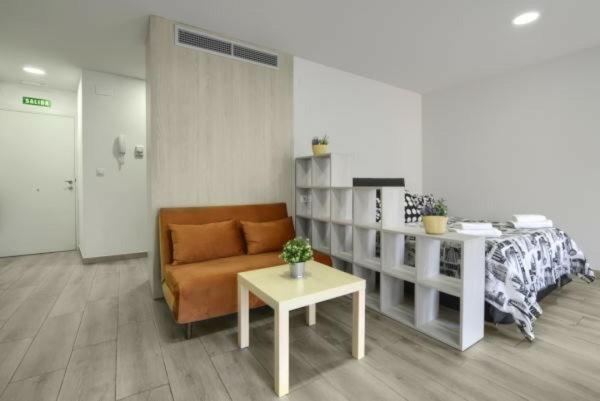 Apartamentos Turisticos Plaza San Juan 2 Tudela Exteriör bild