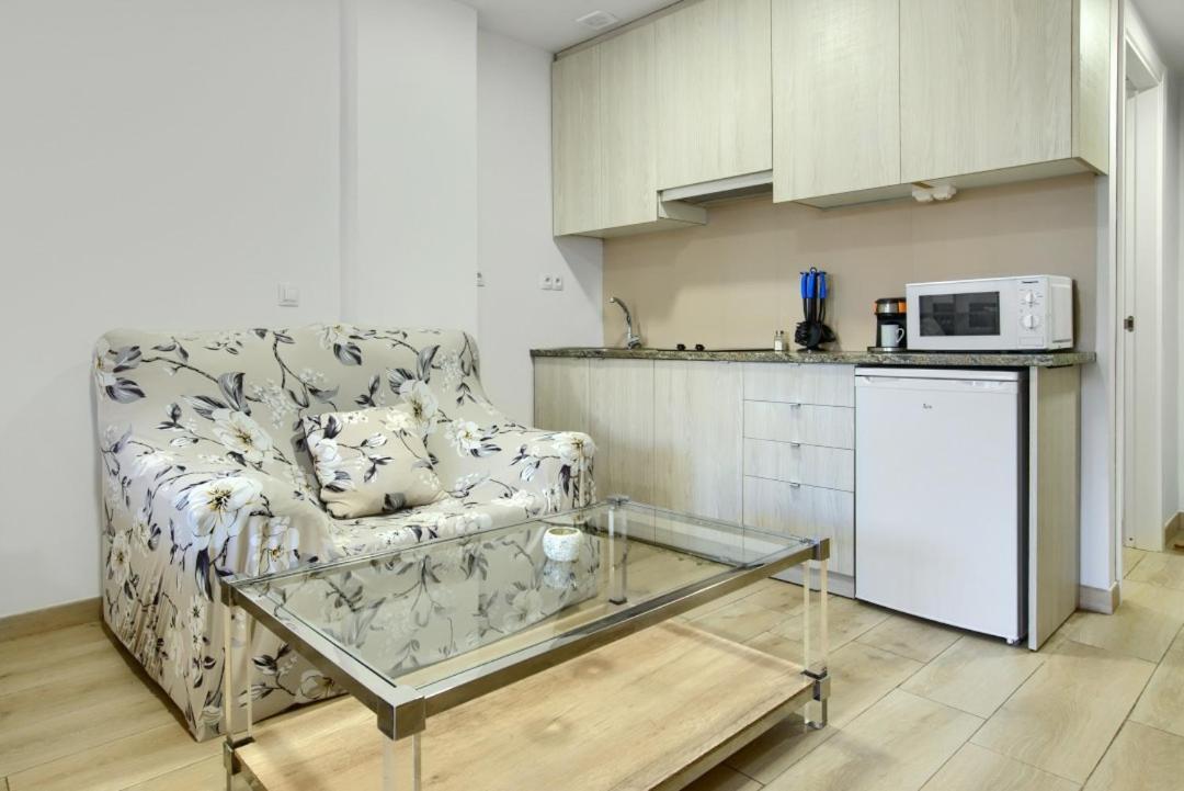 Apartamentos Turisticos Plaza San Juan 2 Tudela Exteriör bild